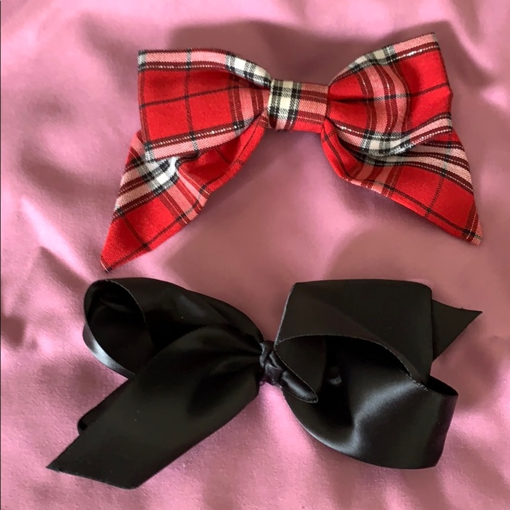 2 bows